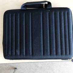 İLost kullanarak Regio Oost-Vlaanderen tarafından bildirildiği gibi Elektronik Laptop grijs