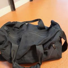 İLost kullanarak TCL tarafından bildirildiği gibi Çanta noir