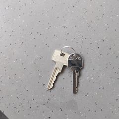 Sleutels, iLost에 보고됨