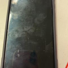 Telefon Samsung, amint azt HTM az iLost segítségével jelentette.