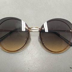 Okulary, zgłoszono przez Centraal magazijn przy użyciu iLost