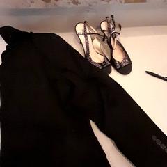 Sandalia & Chaqueta Sandaal, ha sido reportado por Van der Valk Hotel Schiphol con iLost