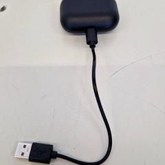 حافظة airpods، كما تم الإبلاغ عنه بواسطة Transdev Gooi en Vechtstreek عبر iLost