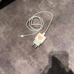 Carregador Wit, como reportado por Van der Valk Hotel Haarlem utilizando o iLost
