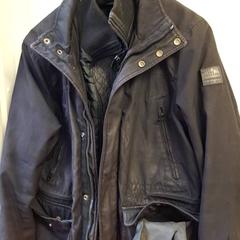 Jacket, as reported by Qbuzz DMG using iLost