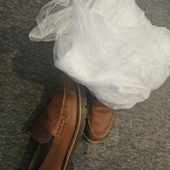 Schuhe & Hose, gemeldet von Ramada by Wyndham Amsterdam Airport Schiphol über iLost