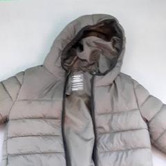 Jas kind Primark jas 110cm, rapporterat av Diergaarde Blijdorp med iLost