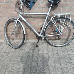 Bicicleta masculina Bikkel Tourist zilver, segons ha informat Fietsdepot mitjançant iLost