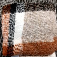 Šál Bruin zwart wit, ako bolo nahlásené Arriva Vechtdallijnen pomocou iLost