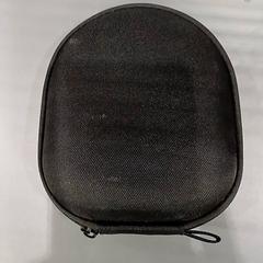 Oortjes case zwart, som rapportert av Qbuzz GD Groningen HS ved bruk av iLost