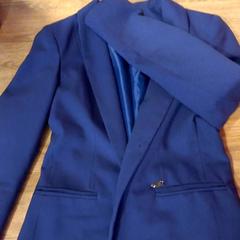 Emakumezko jaka, gisa salatu by Arriva Limburg Noord iLost erabiliz