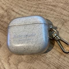 Air pods in  Kate Spade case, as reported to iLost