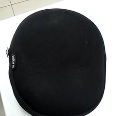 سماعة الأذن، كما تم الإبلاغ عنه بواسطة ilévia عبر iLost