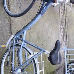 Bicicleta feminina On the road, segundo informou Stadswerk072 usando iLost