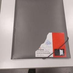 Anteckningsbok Grijs, rapporterat av Vrije Universiteit Amsterdam med iLost