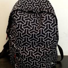 İLost kullanarak Qbuzz servicepunt  Emmen tarafından bildirildiği gibi Rugzak