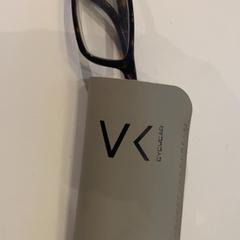 Brillenkoker met bril met bril, zoals gemeld door Pathé de Kuip met iLost