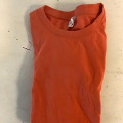T-shirt Oranje, gemeldet von Artis über iLost