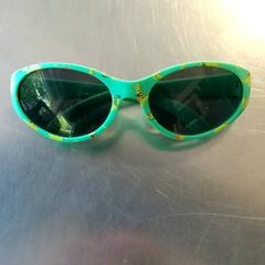 Sunglasses Kind groen dinos, as reported by Burgers' Zoo using iLost