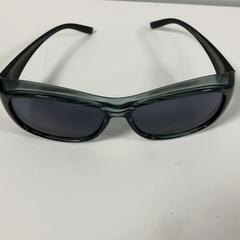 Okulary, zgłoszono przez Pathé Ypenburg przy użyciu iLost