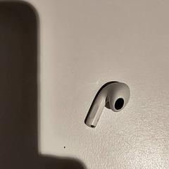 Airpod, gemeldet von Bibliotheek Neude (Utrecht) über iLost