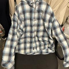 Camisa, ha sido reportado por The Dominican con iLost