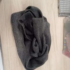 Šátek gris, jak nahlášeno IKEA Liège pomocí iLost