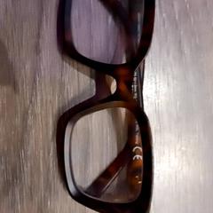 Glasögon, rapporterat av Leonardo Royal Hotel Amsterdam med iLost