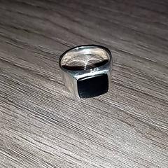 Bague, a été signalé par Leonardo Royal Hotel Amsterdam utilisant iLost