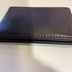 Pasjeshouder Op naam van farag, segons ha informat Gemeente Amsterdam mitjançant iLost