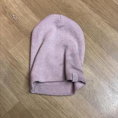 Chapéu, como reportado por IKEA Brno utilizando o iLost