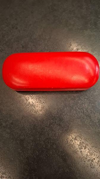 Glasses case with glasses