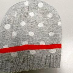 Oblečení Muts, jak nahlášeno Regio Limburg - Leuven pomocí iLost