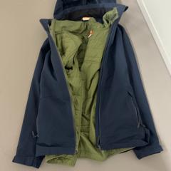 Jacka, rapporterat av Fenix med iLost