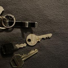 Sleutelhanger en losse sleutels erbij, segons s'ha informat a iLost