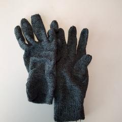 Luva, como reportado por Twisto utilizando o iLost