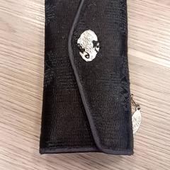 Pénztárca Al hassan porto, amint azt RAI Amsterdam az iLost segítségével jelentette.