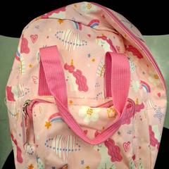 Mochila infantil rose licornes, ha sido reportado por IKEA Marseille La Valentine con iLost