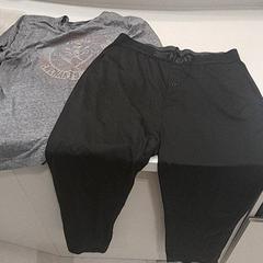 Pantalons curts Kleding, segons ha informat Van der Valk Hotel Schiphol mitjançant iLost