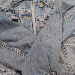 Veste, come riportato da Pathé Zwolle utilizzando iLost