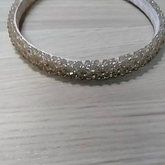 Diadeem Rosa/champagne färg, zoals gemeld door IKEA Karlstad met iLost