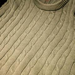 Suéter Green, ha sido reportado por Club Nyx/Exit Café con iLost