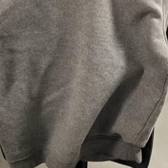 Svetr, jak nahlášeno IKEA Mons pomocí iLost