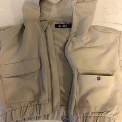 Vestje Beige europe kids maat 98/104, as reported by Artis using iLost