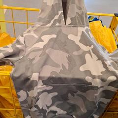 Sudadera con capucha boa Taille 6 ans camouflage, ha sido reportado por IKEA Marseille La Valentine con iLost