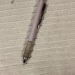 Pluma シャーペン, ha sido reportado por IKEA長久手 con iLost