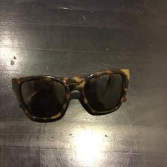 Zonnebril, zoals gemeld door U-OV Utrecht met iLost