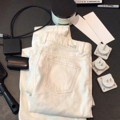 Roupa, Peitear, Adaptador & Crema cream, segundo informou Van der Valk Hotel Amsterdam Zuidas usando iLost