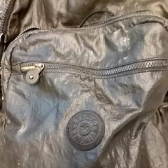 배낭, iLost를 사용하여 RET에 보고됨