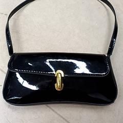 Tasje Zwart, zoals gemeld door Qbuzz GD Groningen Peizerweg met iLost